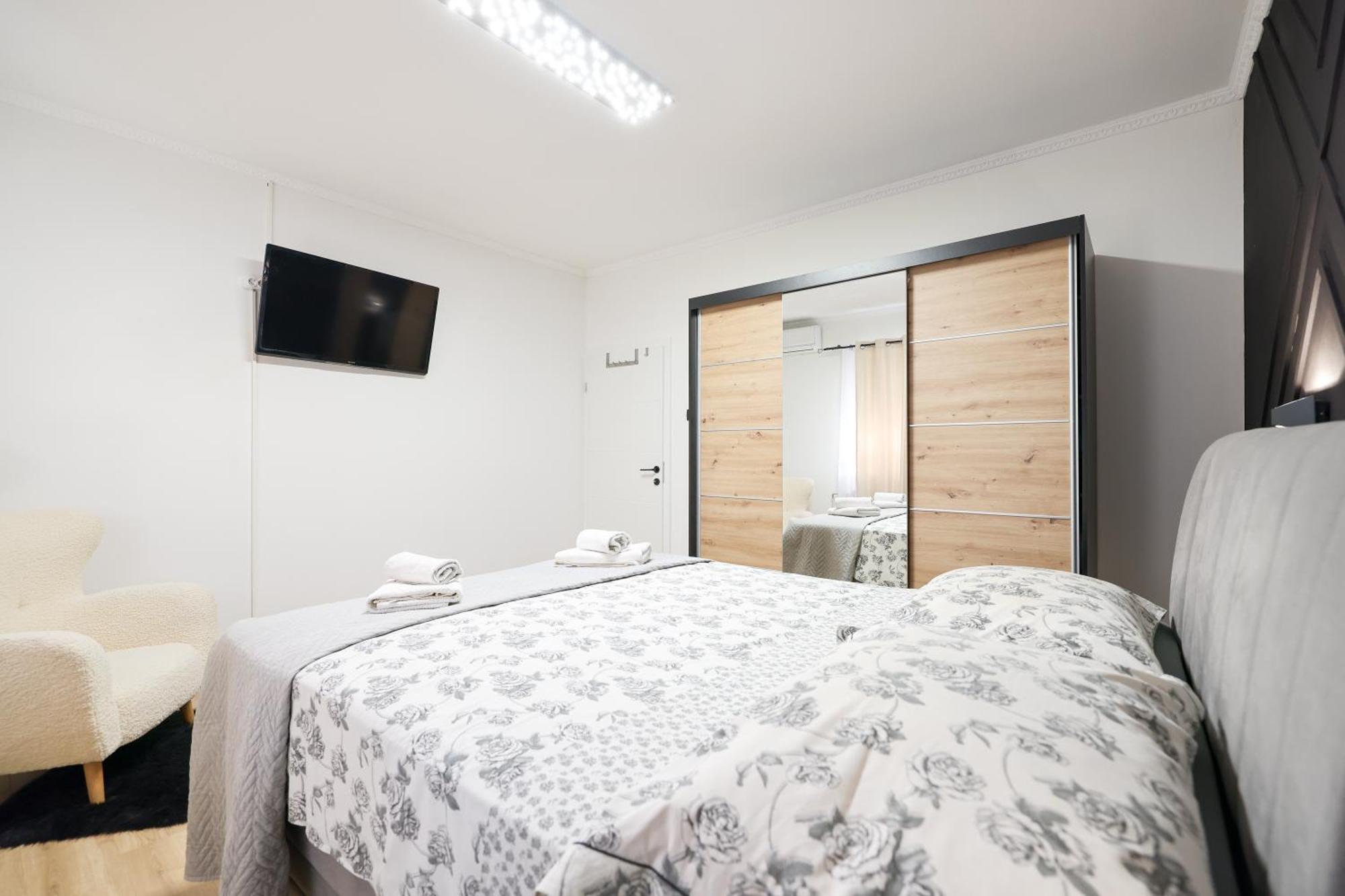 Oscar & Leo Apartments Задар Экстерьер фото